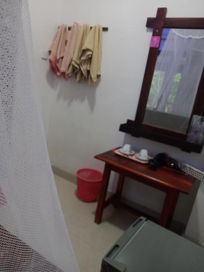 Supipi Homestay Ella Esterno foto