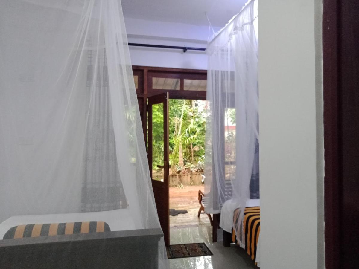 Supipi Homestay Ella Esterno foto