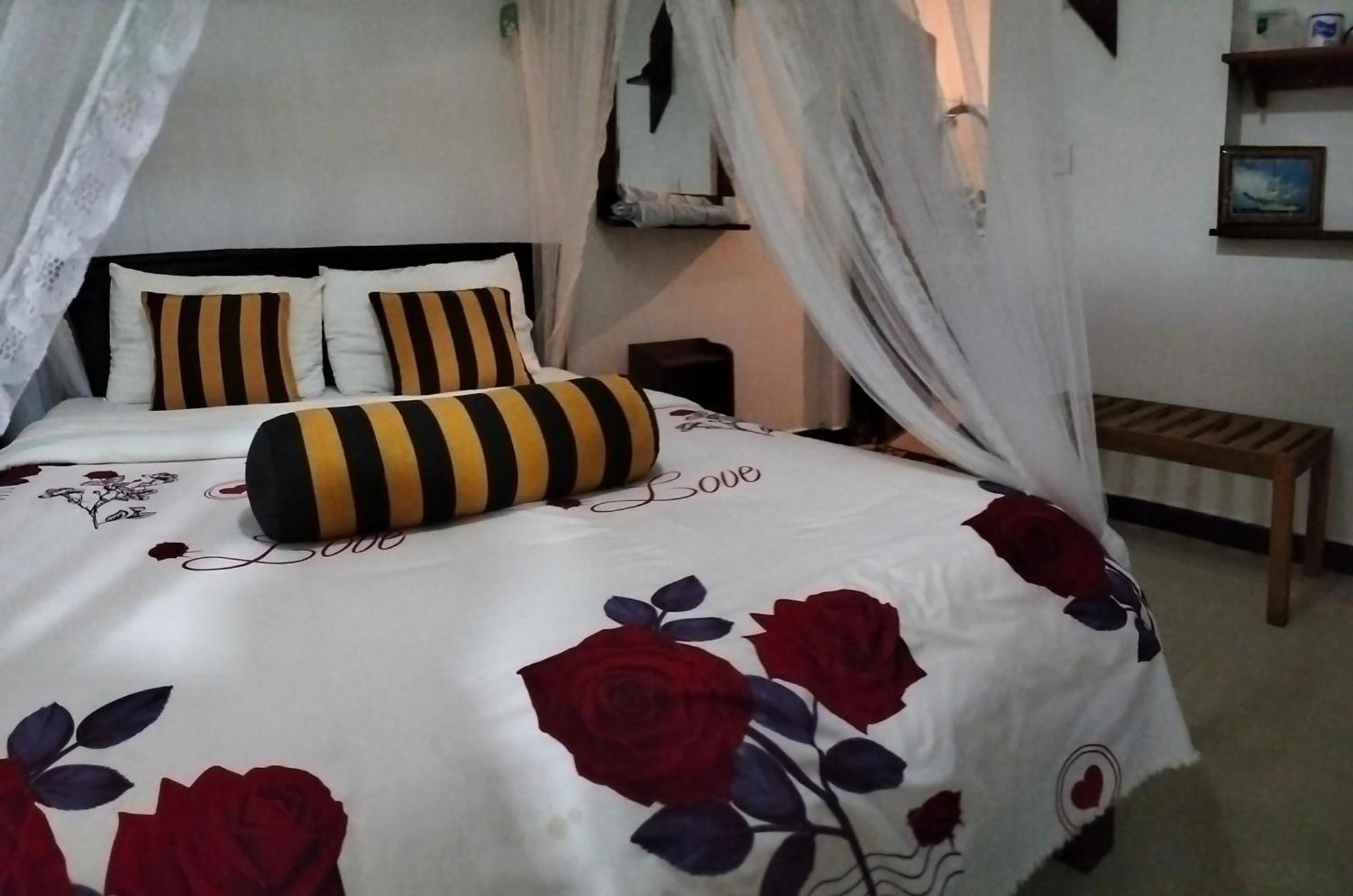 Supipi Homestay Ella Esterno foto